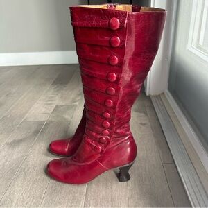 MIZ MOOZ ASTOR RED UPPER LEATHER SIZE 40 TALL BOOT WITH ZIPPER AND BUTTON DETAIL